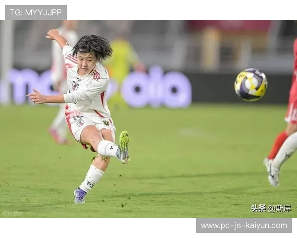 朝鲜女足卫冕之路坚定，2-0轻取巴西晋级决赛，朝鲜女足球